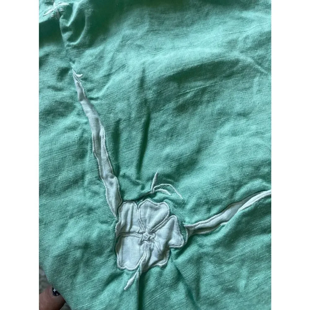 Vintage‎ Linen Mint Green Table Square Floral Hand Embroidered Table Topper 32